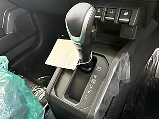 Used 2026 Suzuki Jimny Nomade Jungle Green - Interior and Exterior details 19