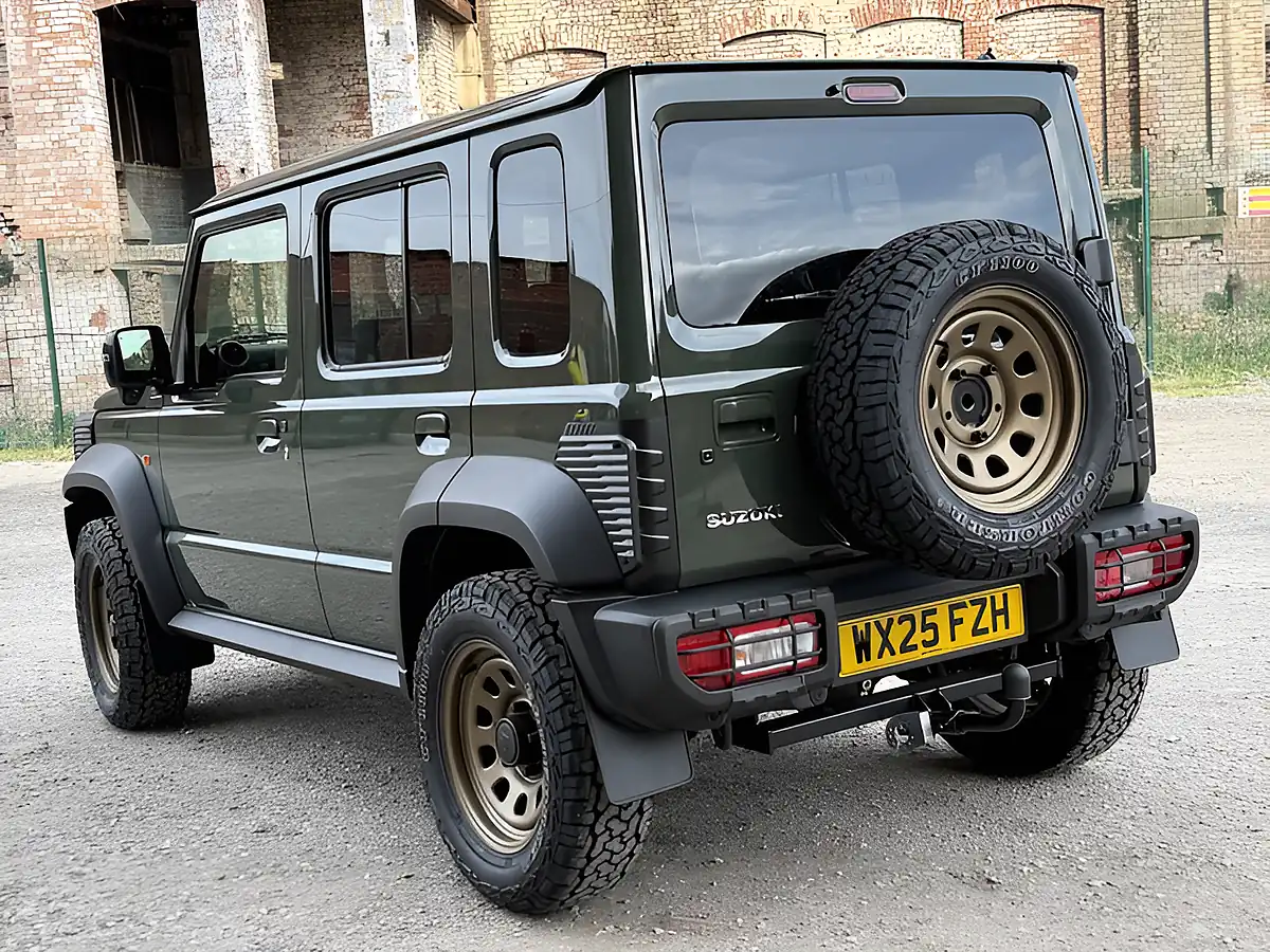 Used 2026 Suzuki Jimny Nomade Jungle Green - Interior and Exterior details 6