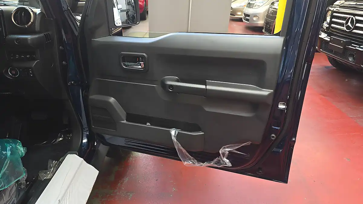 Used 2026 Suzuki Jimny Nomade SZ5 Blue - Interior and Exterior details 12