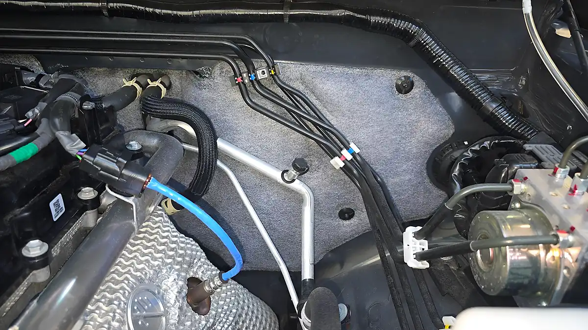 Used 2026 Suzuki Jimny Nomade SZ5 Blue - Interior and Exterior details 15
