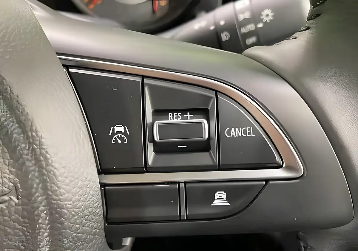 Used 2026 Suzuki Jimny Sierra Green - Interior and Exterior details 10