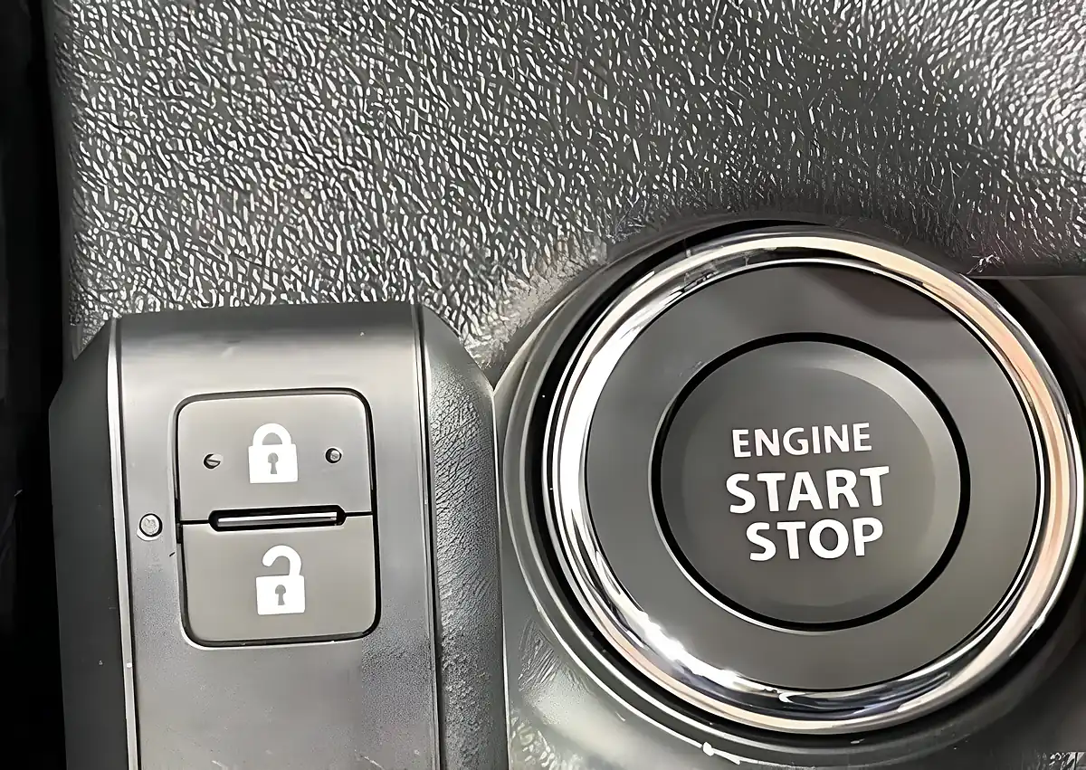 Used 2026 Suzuki Jimny Sierra Green - Interior and Exterior details 11