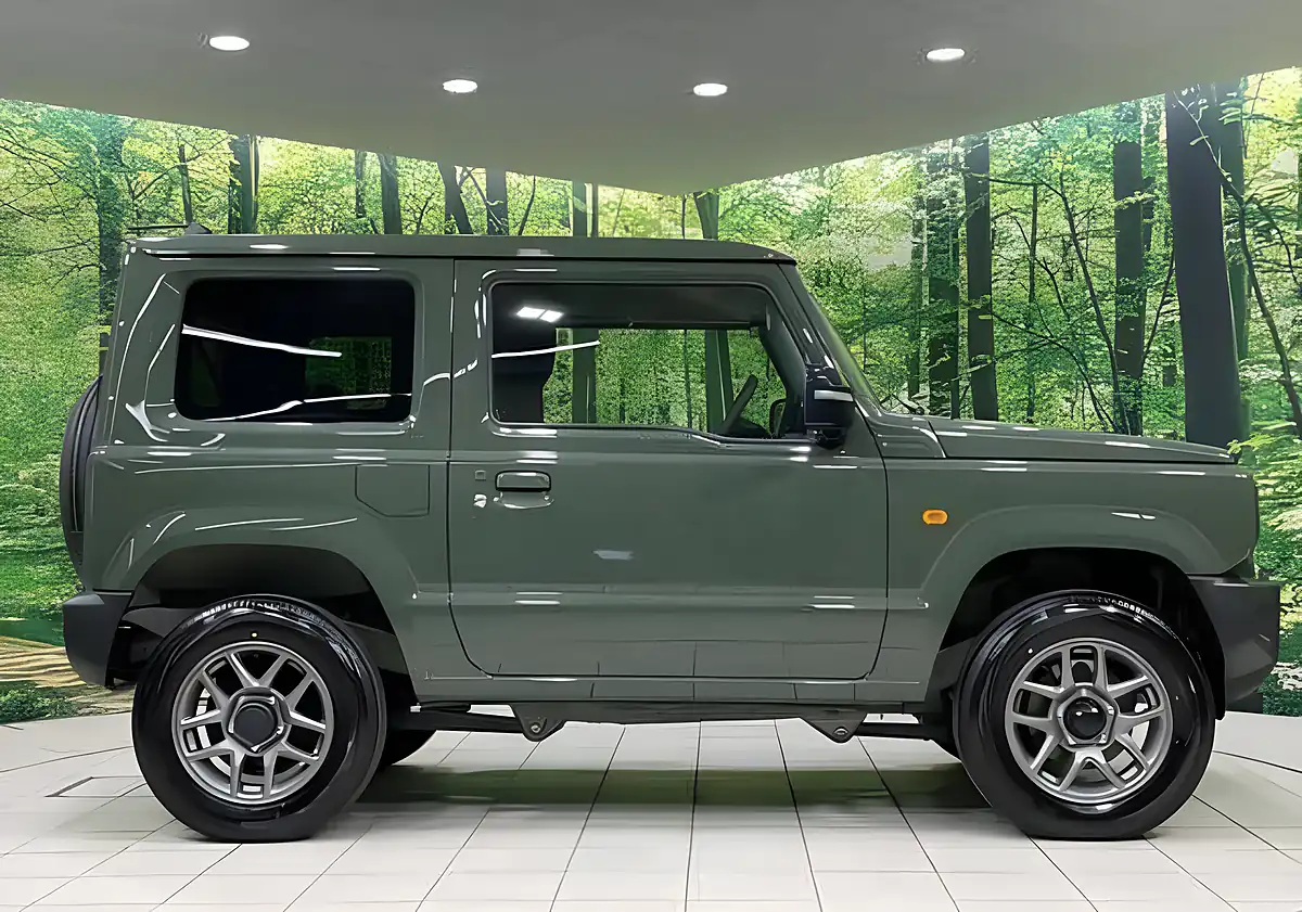 Used 2026 Suzuki Jimny Sierra Green - Interior and Exterior details 5