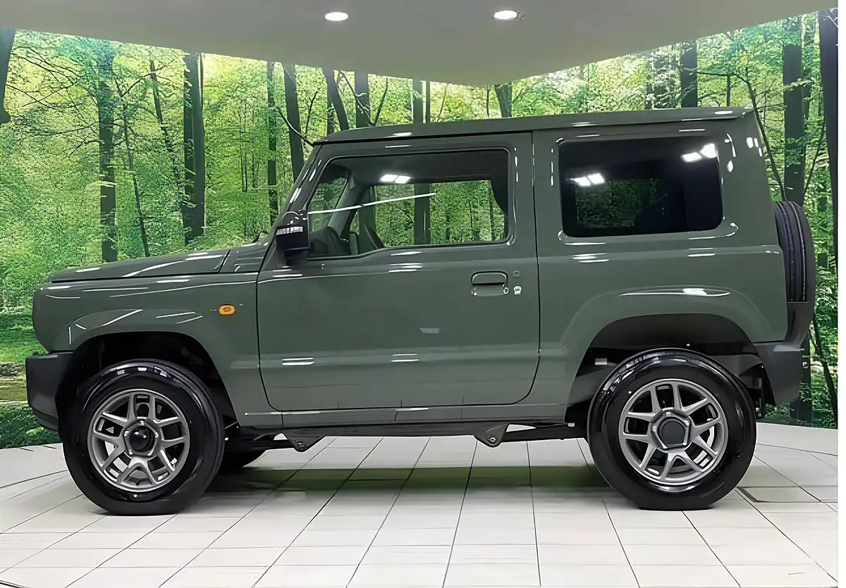 Used 2026 Suzuki Jimny Sierra Green - Interior and Exterior details 6