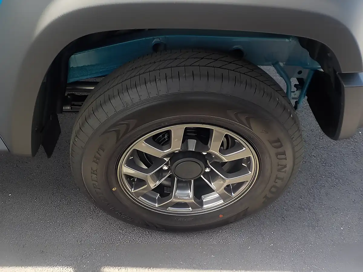 Used 2026 Suzuki Jimny Sierra Jc Brisk Blue Metallic - Interior and Exterior details 17