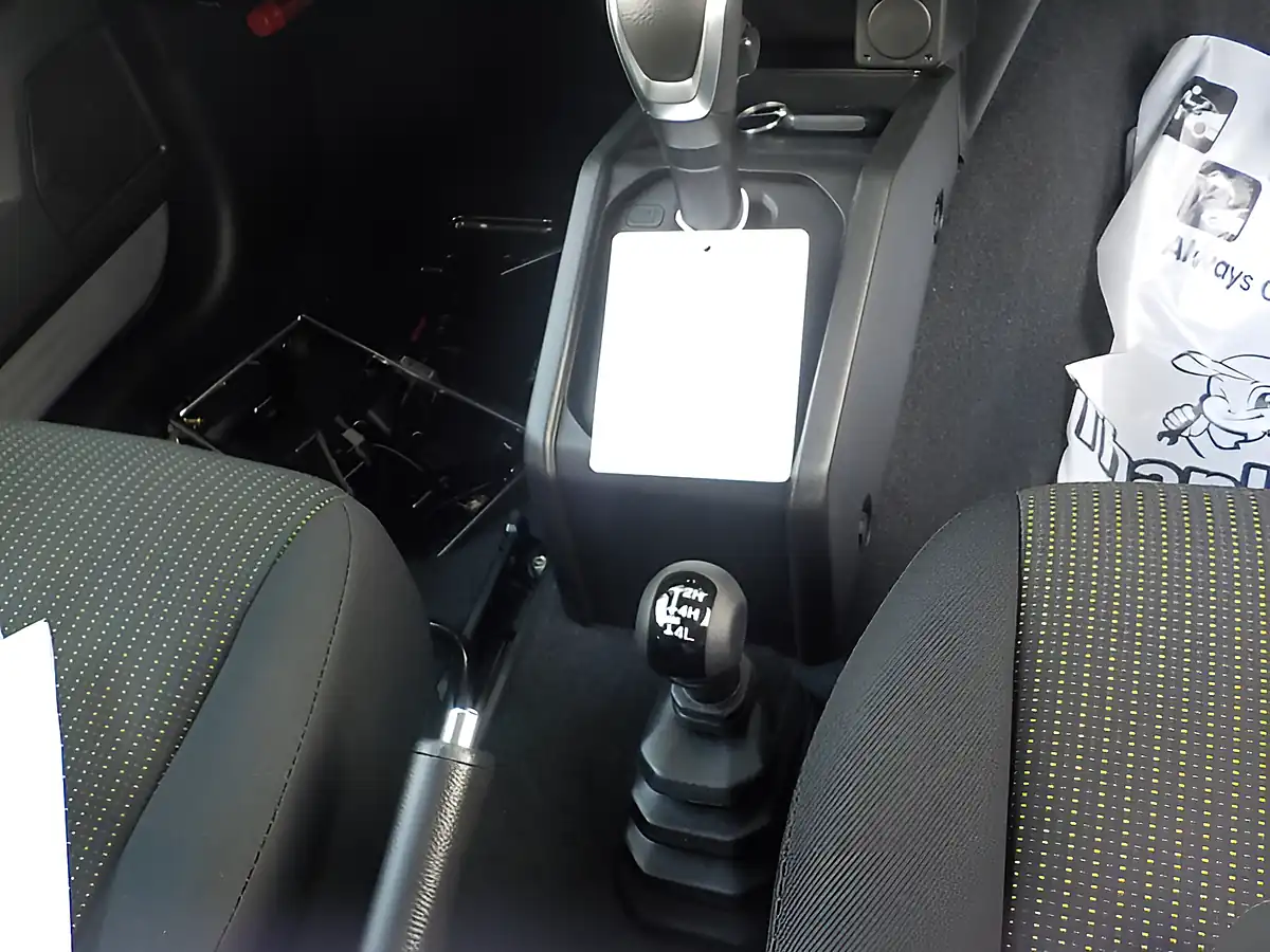 Used 2026 Suzuki Jimny Sierra Jc Grey - Interior and Exterior details 12
