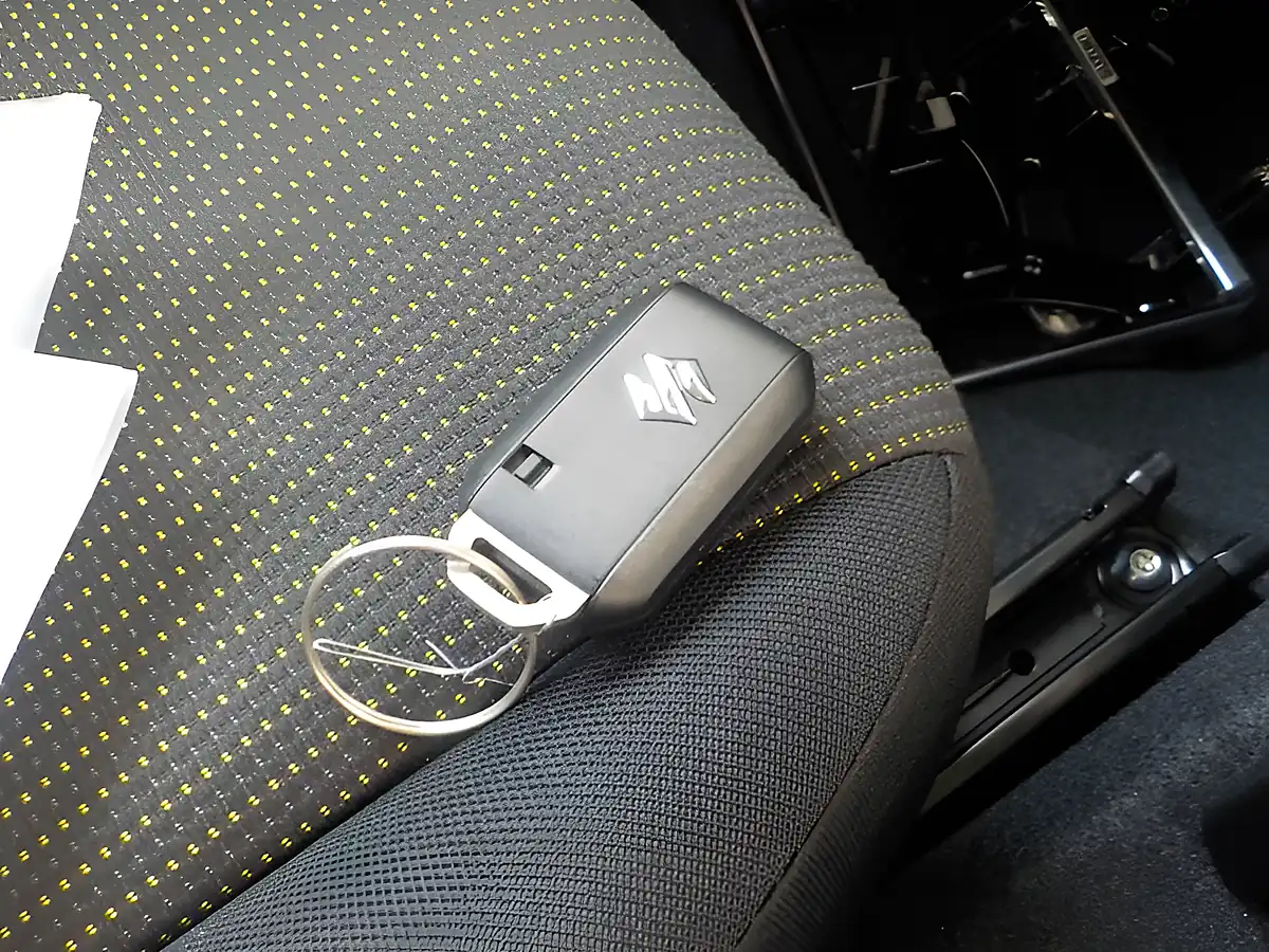 Used 2026 Suzuki Jimny Sierra Jc Grey - Interior and Exterior details 14
