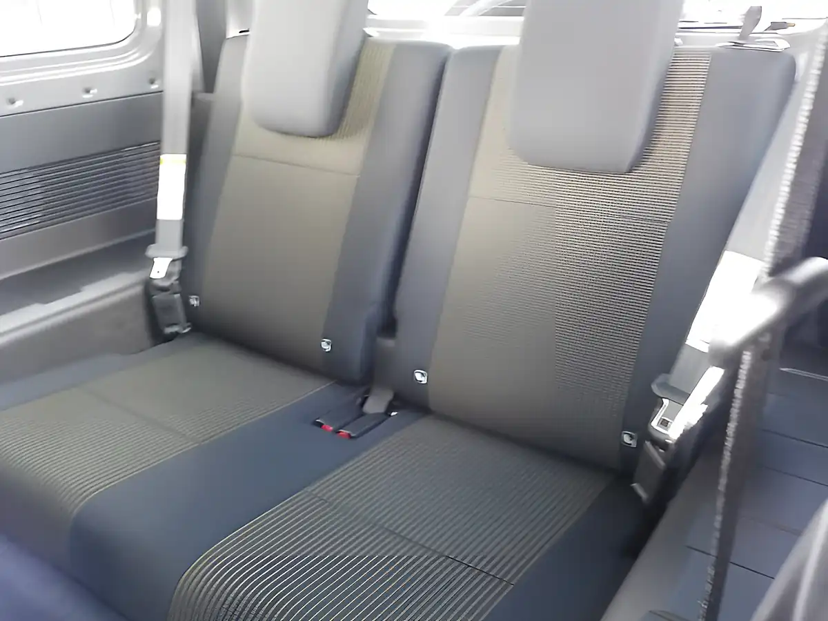 Used 2026 Suzuki Jimny Sierra Jc Grey - Interior and Exterior details 9