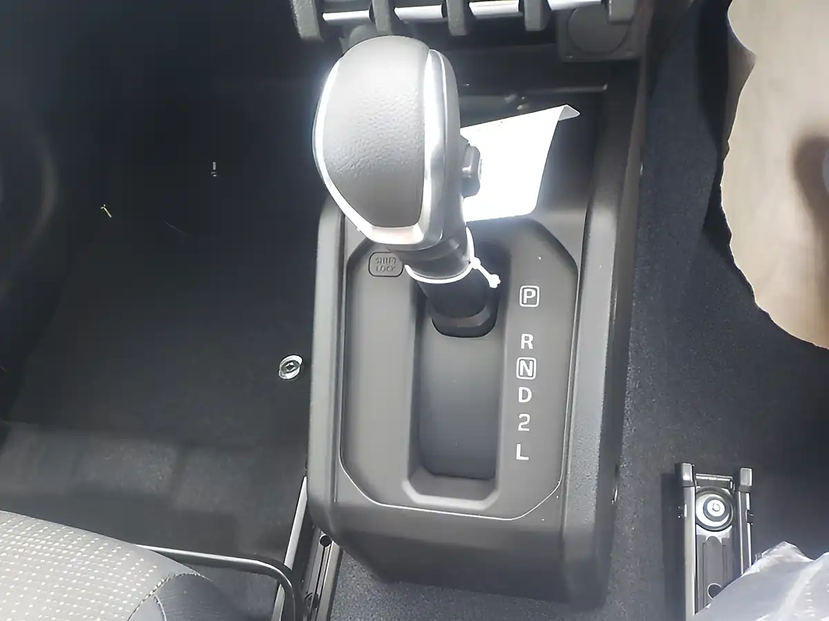 Used 2026 Suzuki Jimny Sierra Jc Grey - Interior and Exterior details 13