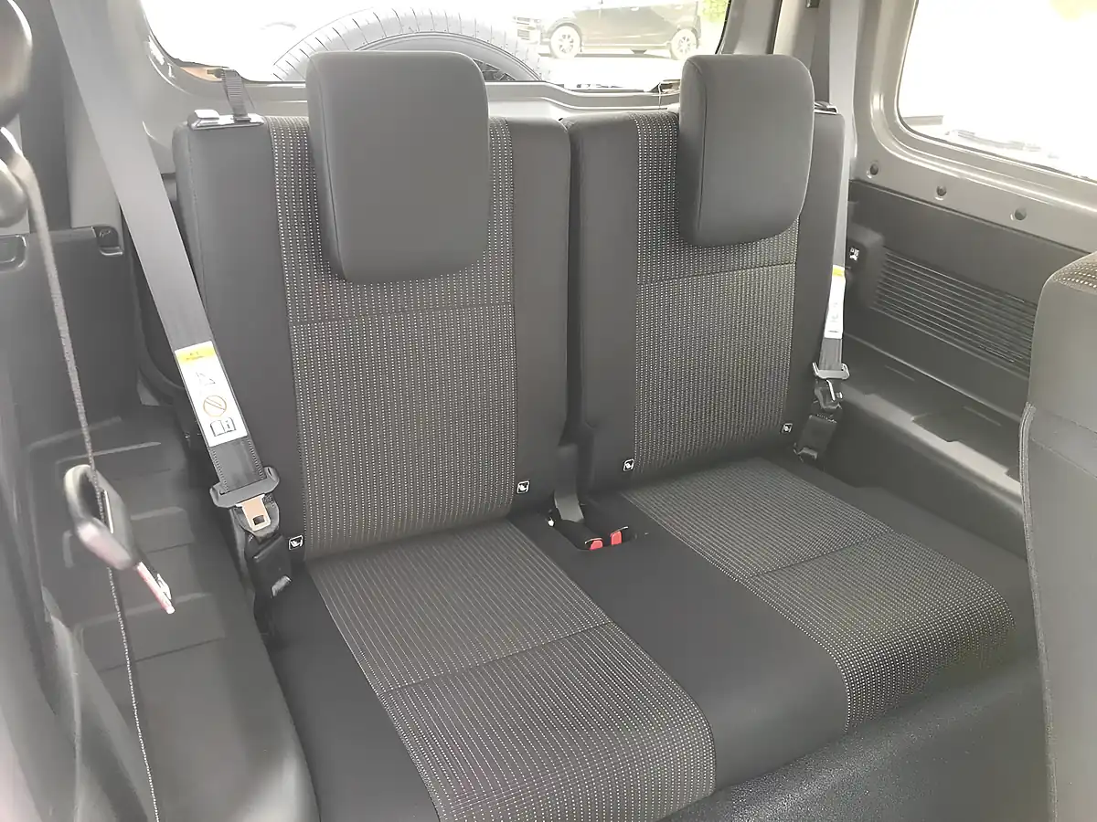 Used 2026 Suzuki Jimny Sierra Jc Grey - Interior and Exterior details 18