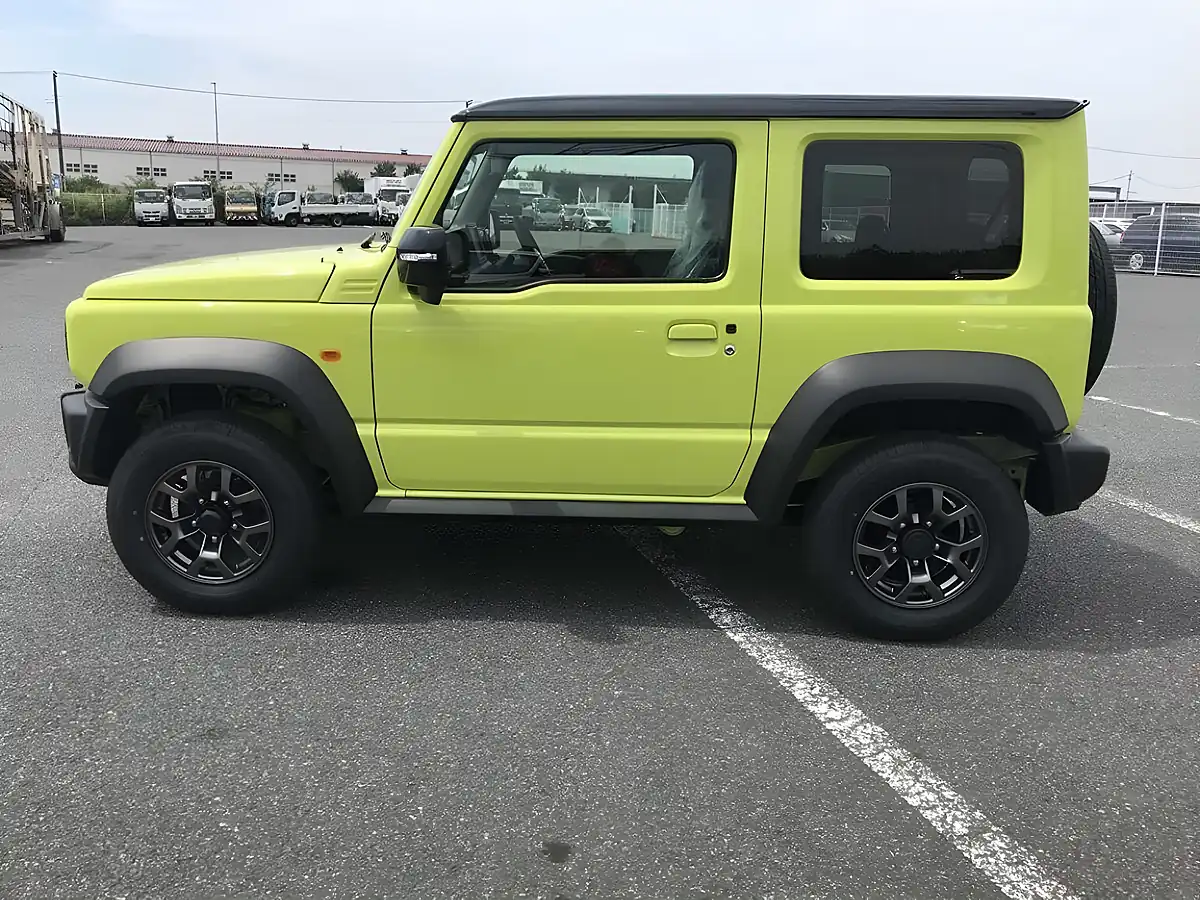 Used 2026 Suzuki Jimny Sierra Jc Yellow - Interior and Exterior details 8