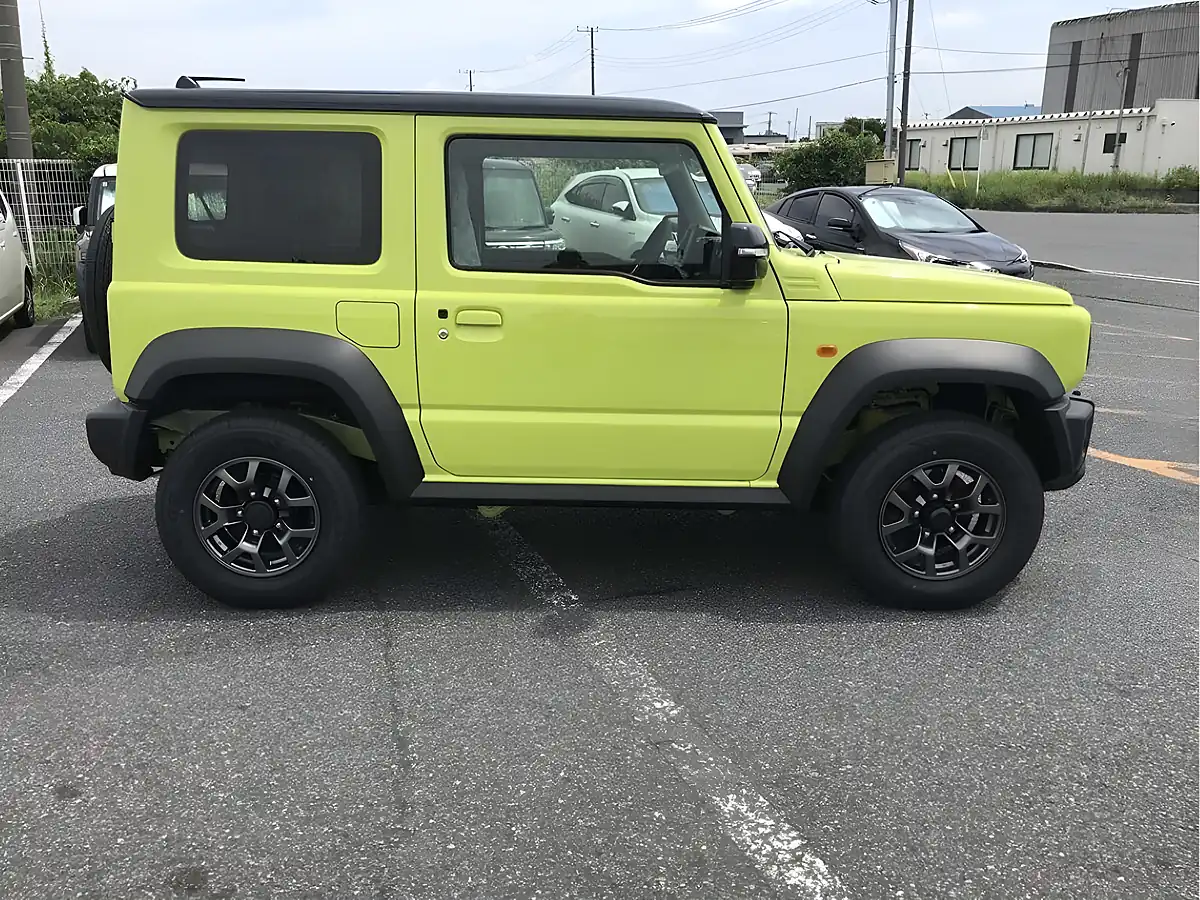 Used 2026 Suzuki Jimny Sierra Jc Yellow - Interior and Exterior details 9