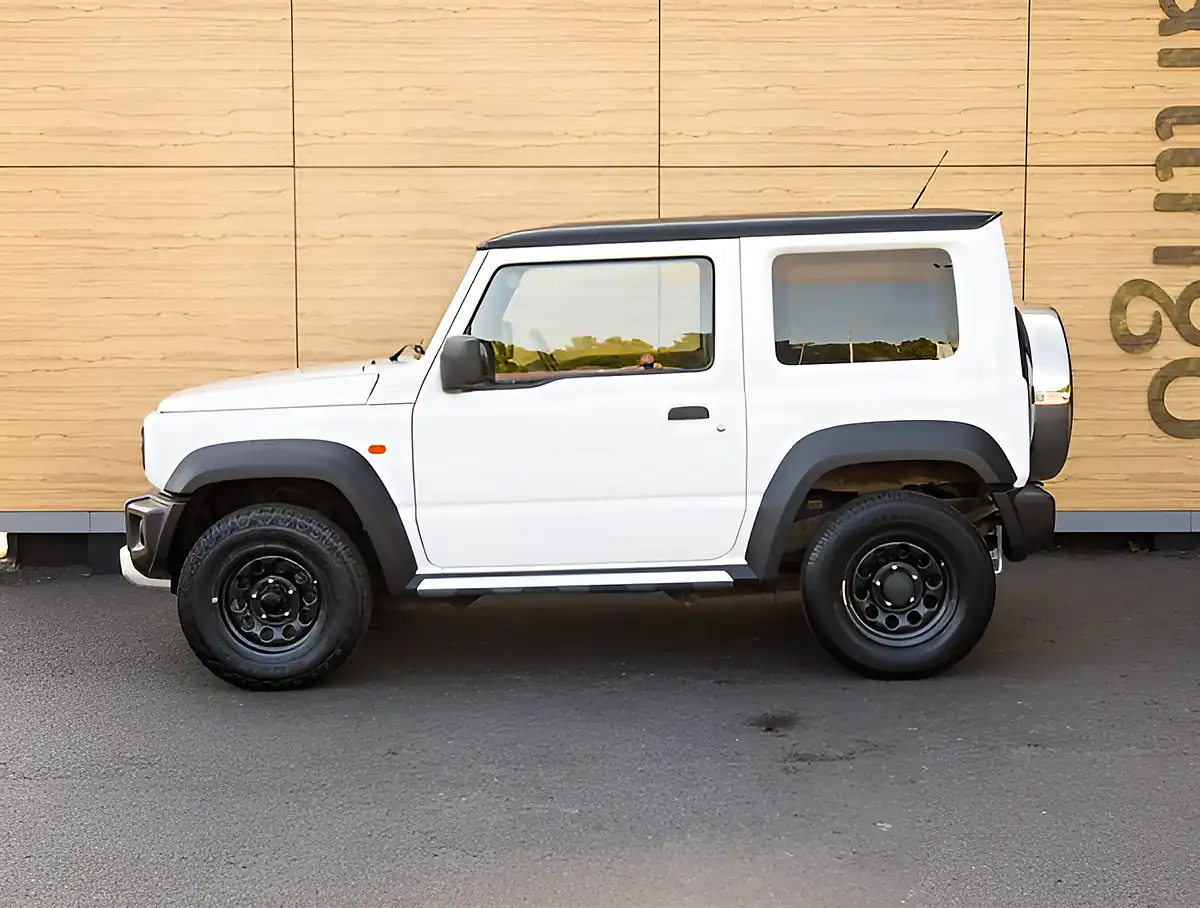 Used 2026 Suzuki Jimny SZ4 White - Interior and Exterior details 11