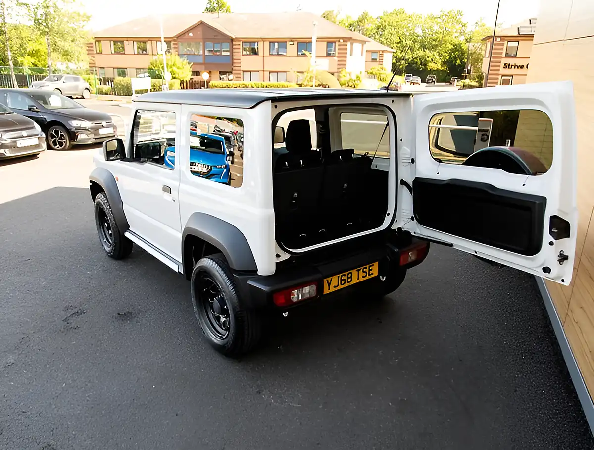 Used 2026 Suzuki Jimny SZ4 White - Interior and Exterior details 20