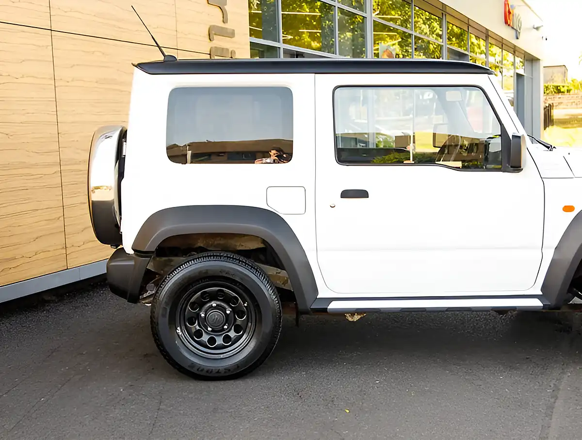 Used 2026 Suzuki Jimny SZ4 White - Interior and Exterior details 6