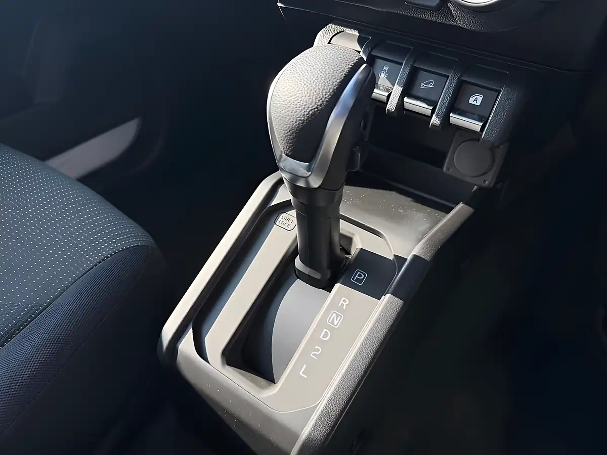 Used 2026 Suzuki Jimny Sz5 White - Interior and Exterior details 14