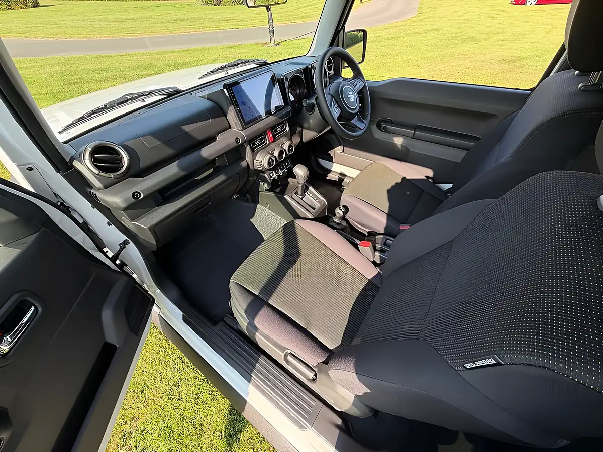 Used 2026 Suzuki Jimny Sz5 White - Interior and Exterior details 9