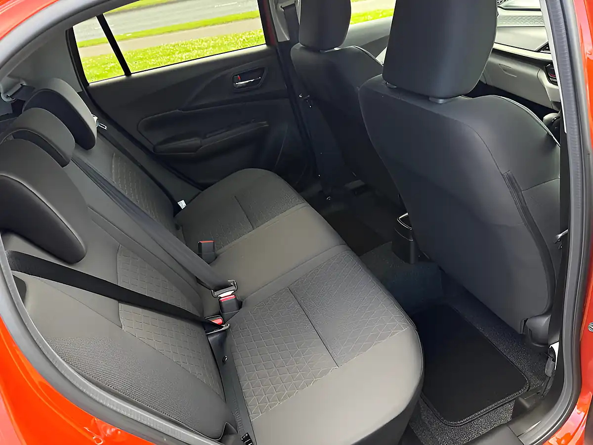 Used 2026 Suzuki Swift Motion Orange - Interior and Exterior details 11