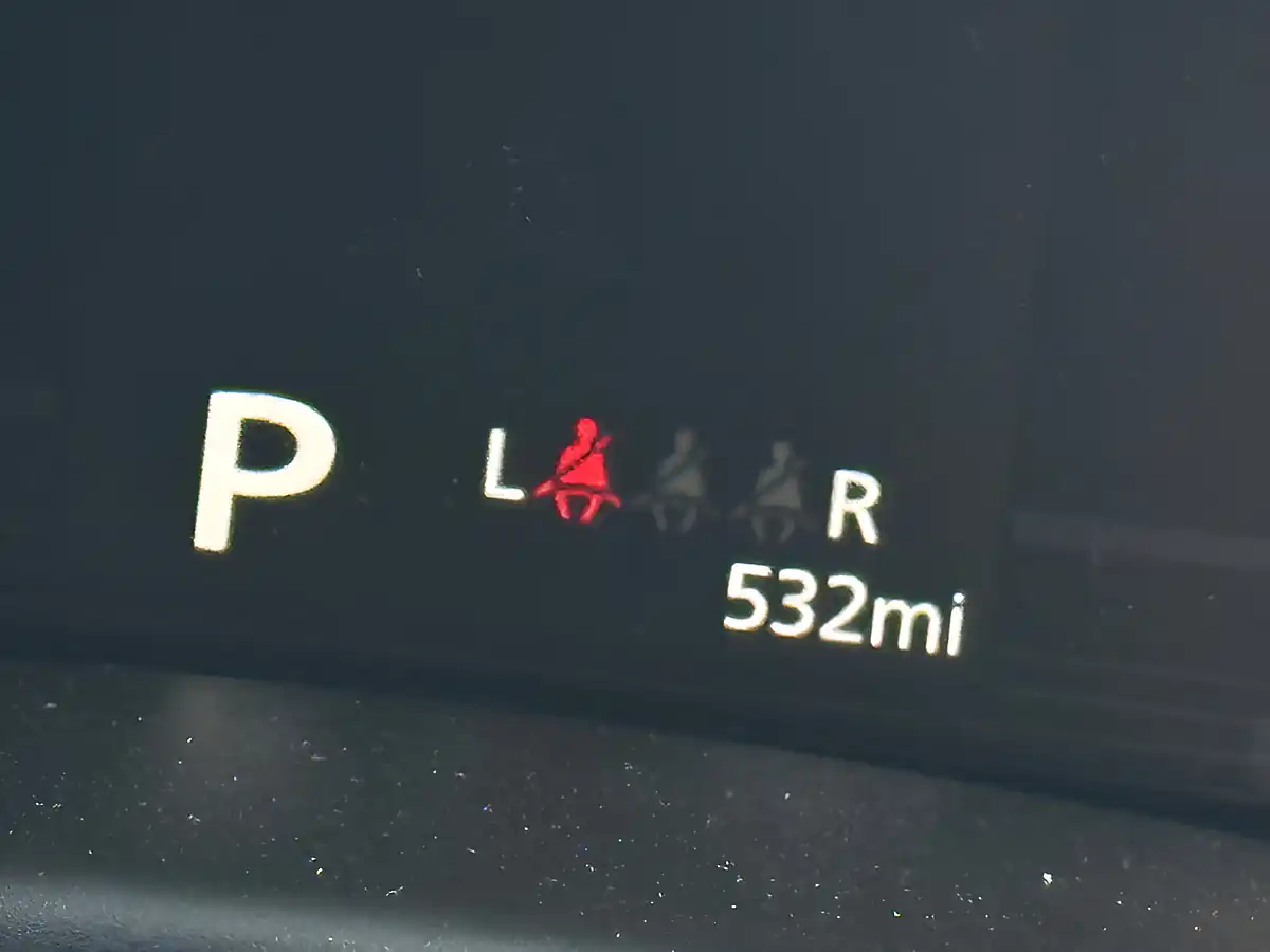 Used 2026 Suzuki Swift Motion Orange - Interior and Exterior details 19