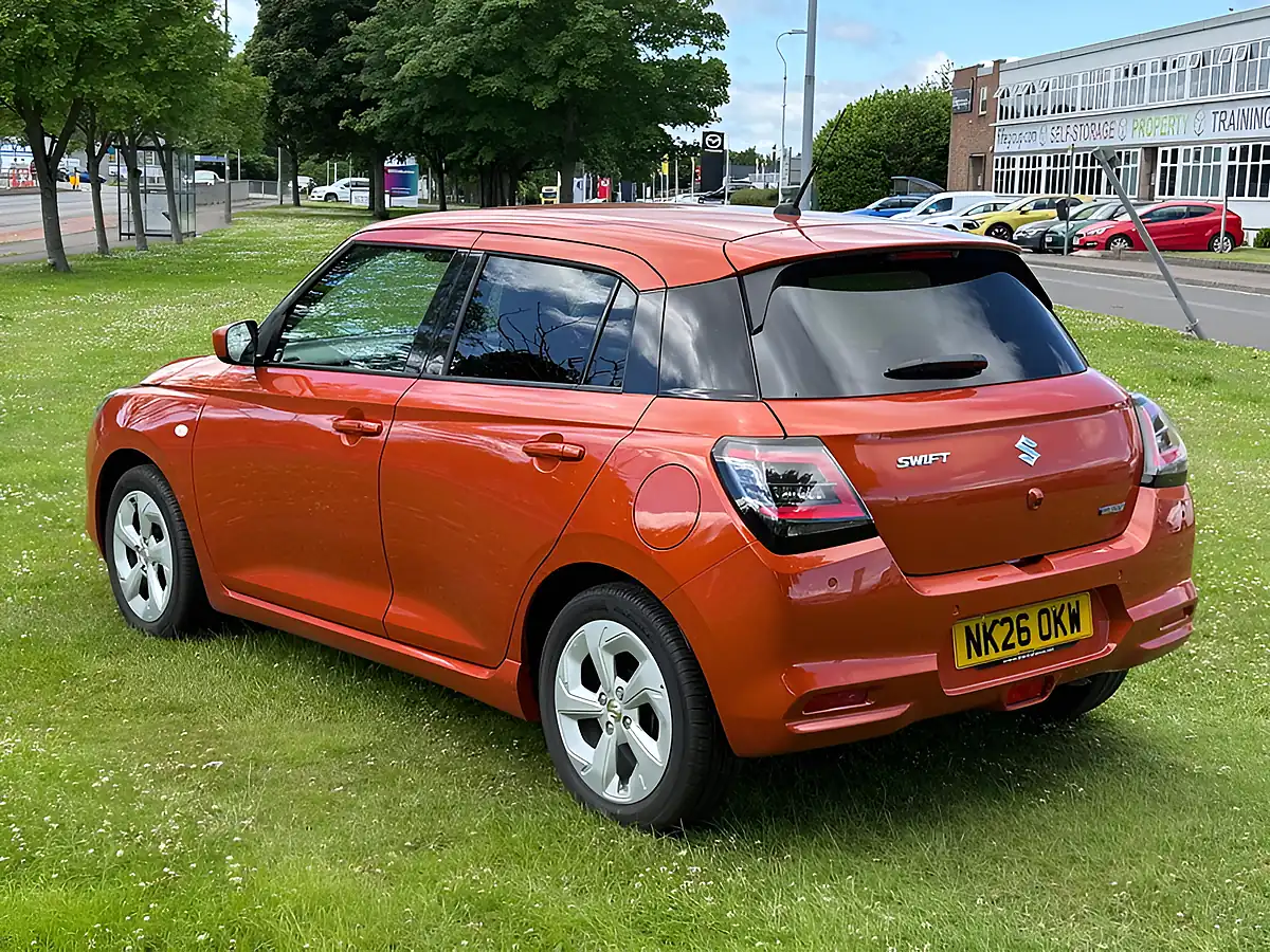 Used 2026 Suzuki Swift Motion Orange - Interior and Exterior details 4