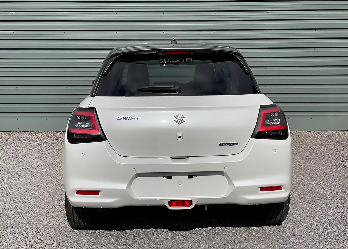 Used 2026 Suzuki Swift Motion Pure White/Grey Roof - Interior and Exterior details 10