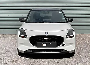 Used 2026 Suzuki Swift Motion Pure White/Grey Roof - Interior and Exterior details 4