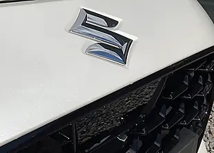 Used 2026 Suzuki Swift Motion Pure White/Grey Roof - Interior and Exterior details 6