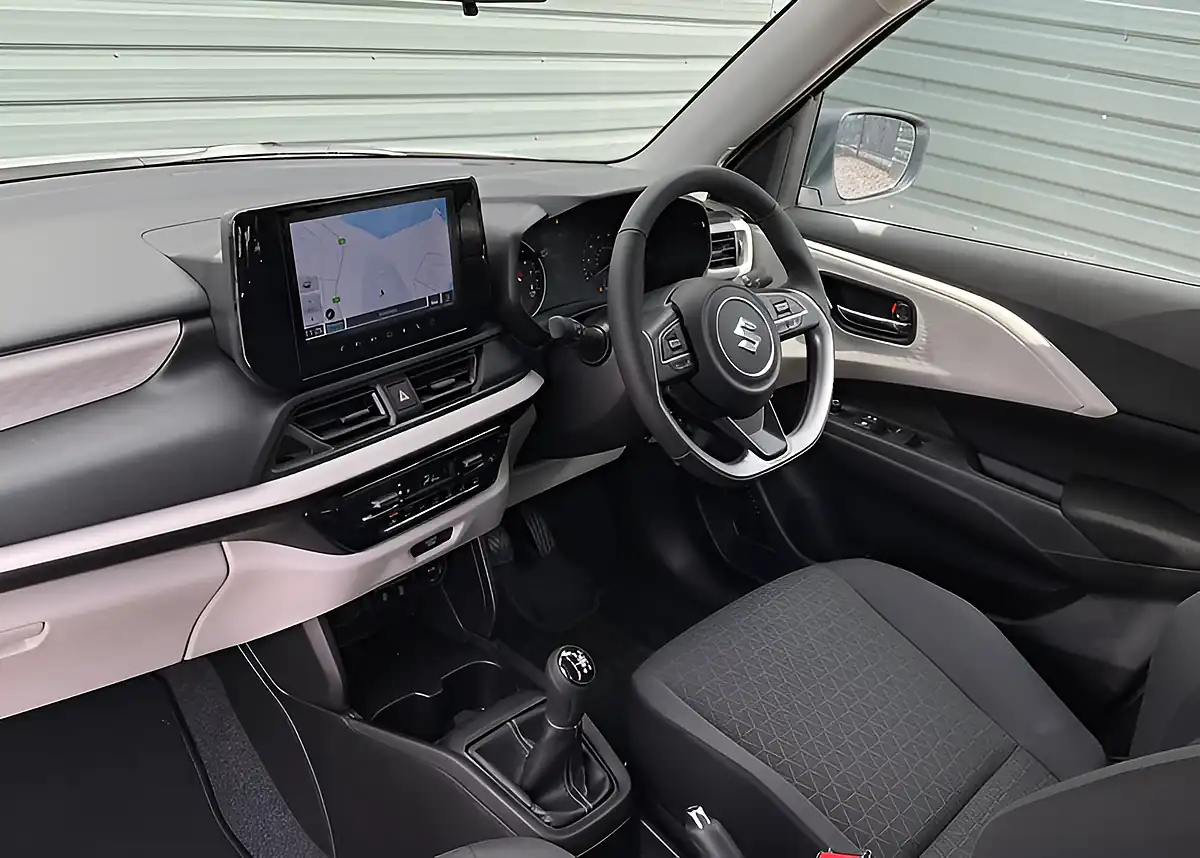 Used 2026 Suzuki Swift Motion Pure White/Grey Roof - Interior and Exterior details 9