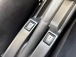 Used 2026 Suzuki Swift Motion White - Interior and Exterior details 17