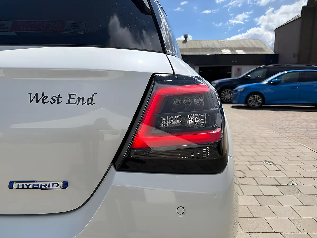 Used 2026 Suzuki Swift Motion White - Interior and Exterior details 19