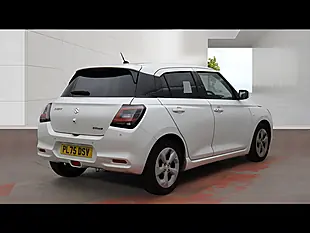Used 2026 Suzuki Swift Motion White - Interior and Exterior details 4