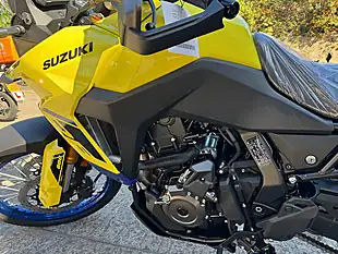 Used 2026 Suzuki V-Strom 800 De - Interior and Exterior details 9