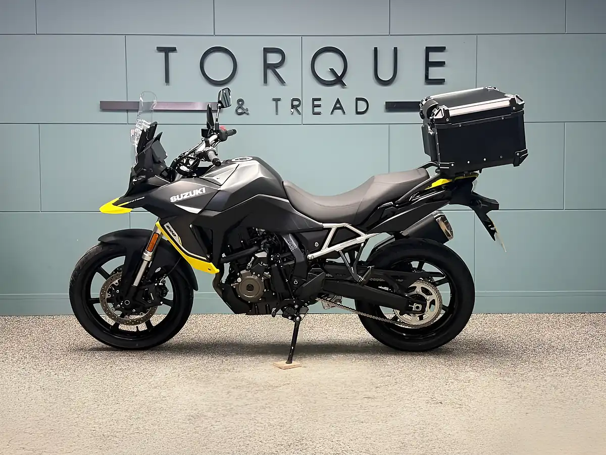 Used 2026 Suzuki V-Strom 800 Re Adventure Black - Interior and Exterior details 8