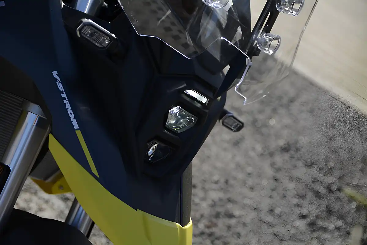Used 2026 Suzuki V-Strom 800 Re Black - Interior and Exterior details 13