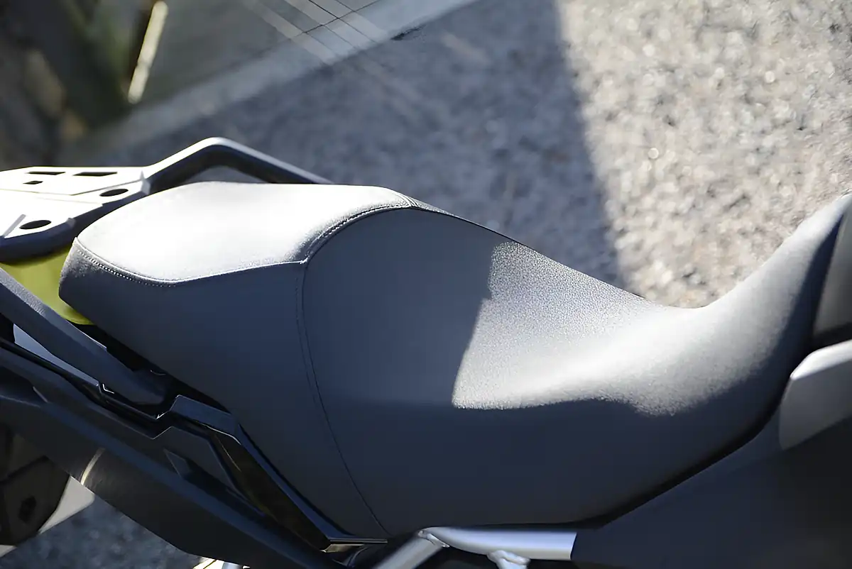 Used 2026 Suzuki V-Strom 800 Re Black - Interior and Exterior details 7