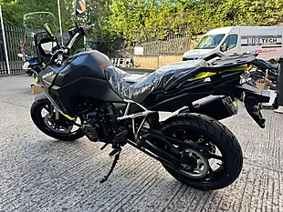 Used 2026 Suzuki V-Strom 800RE Black - Interior and Exterior details 4