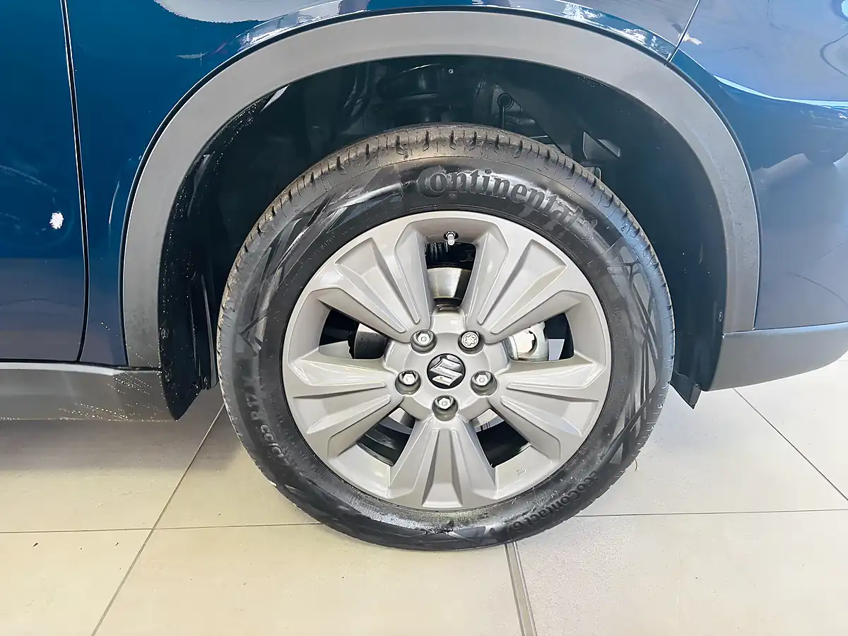 Used 2026 Suzuki Vitara Motion Blue - Interior and Exterior details 7