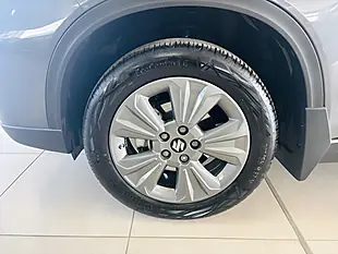 Used 2026 Suzuki Vitara Motion Grey - Interior and Exterior details 10