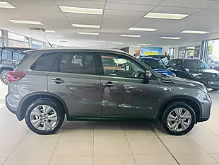 Used 2026 Suzuki Vitara Motion Grey - Interior and Exterior details 8