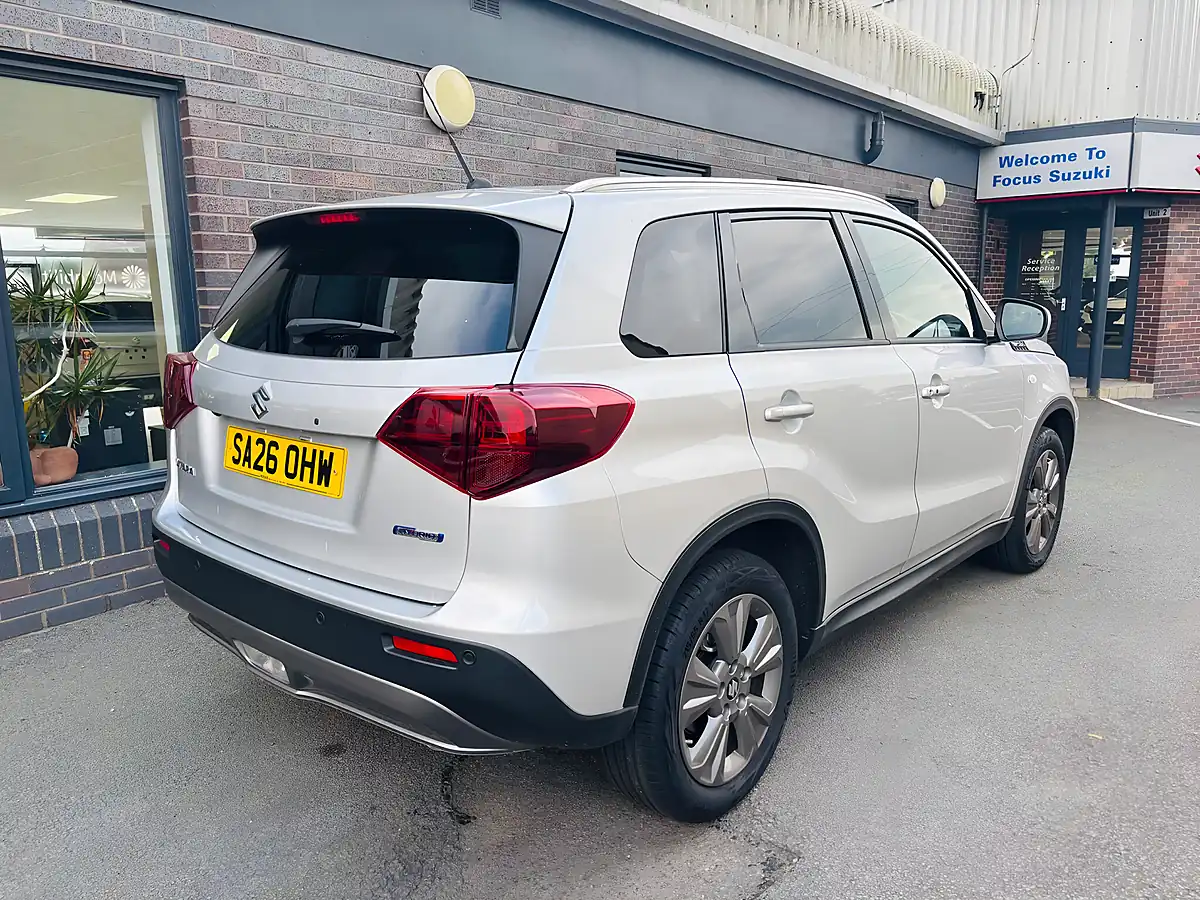 Used 2026 Suzuki Vitara Motion Silver - Interior and Exterior details 4