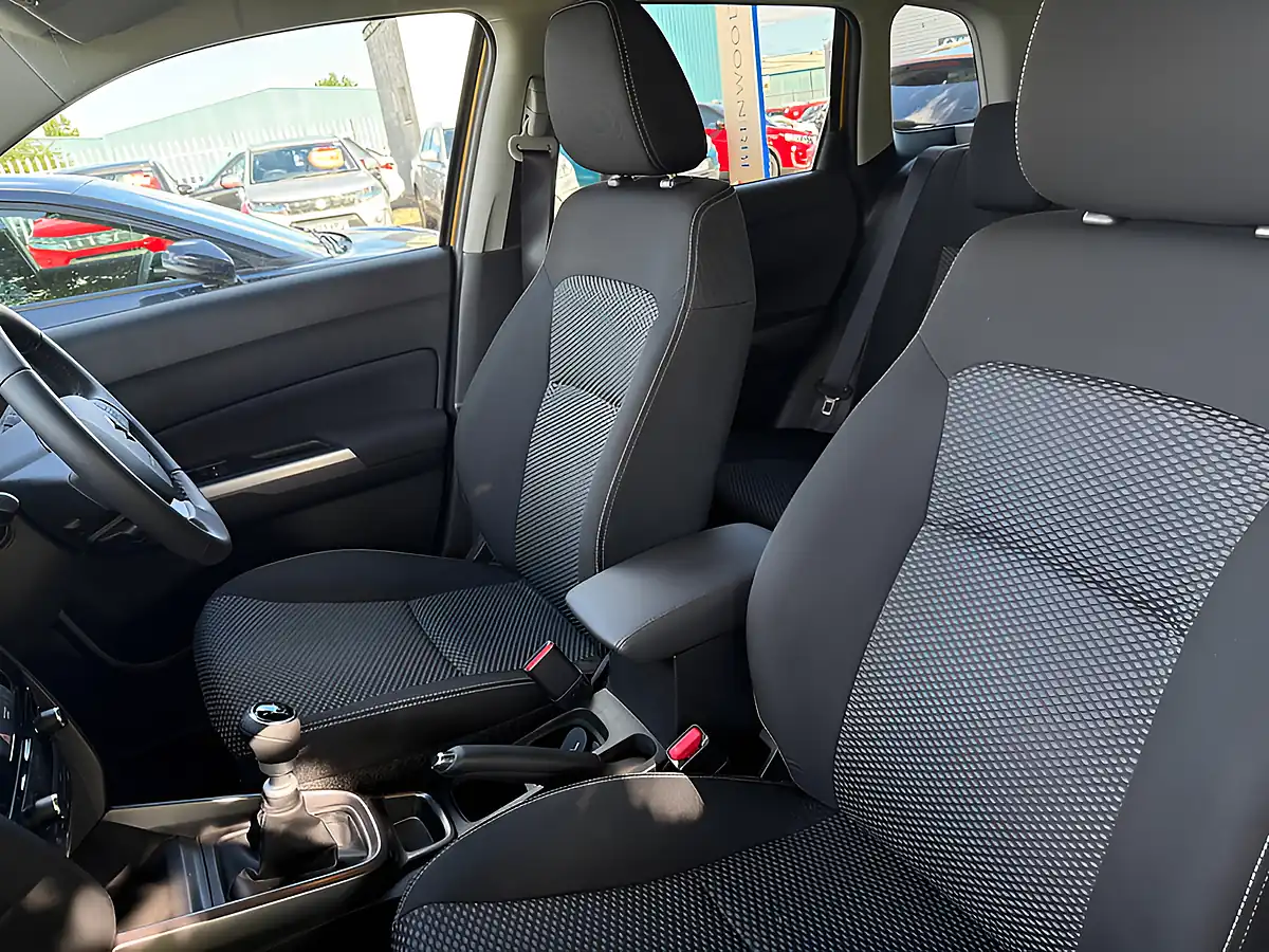 Used 2026 Suzuki Vitara Motion Yellow - Interior and Exterior details 13