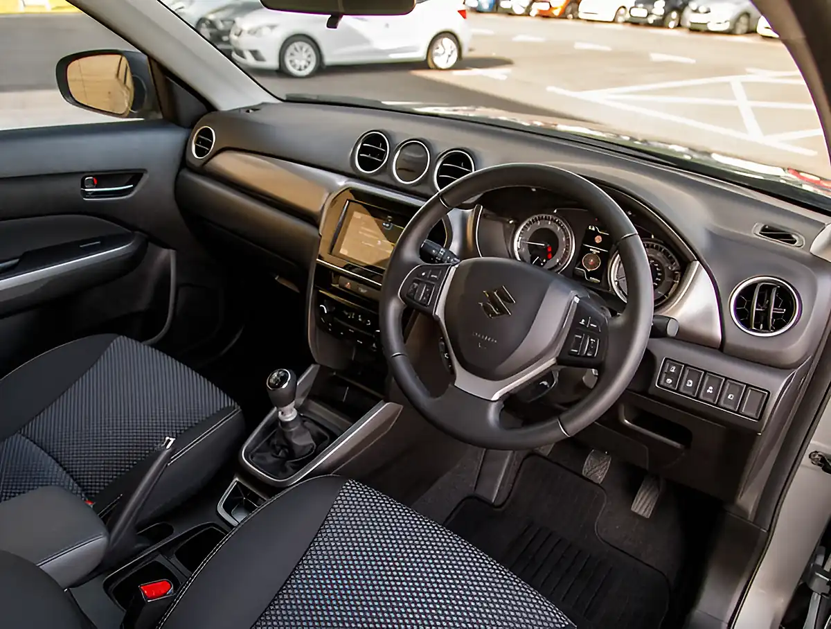 Used 2026 Suzuki Vitara Sz-T Grey - Interior and Exterior details 4