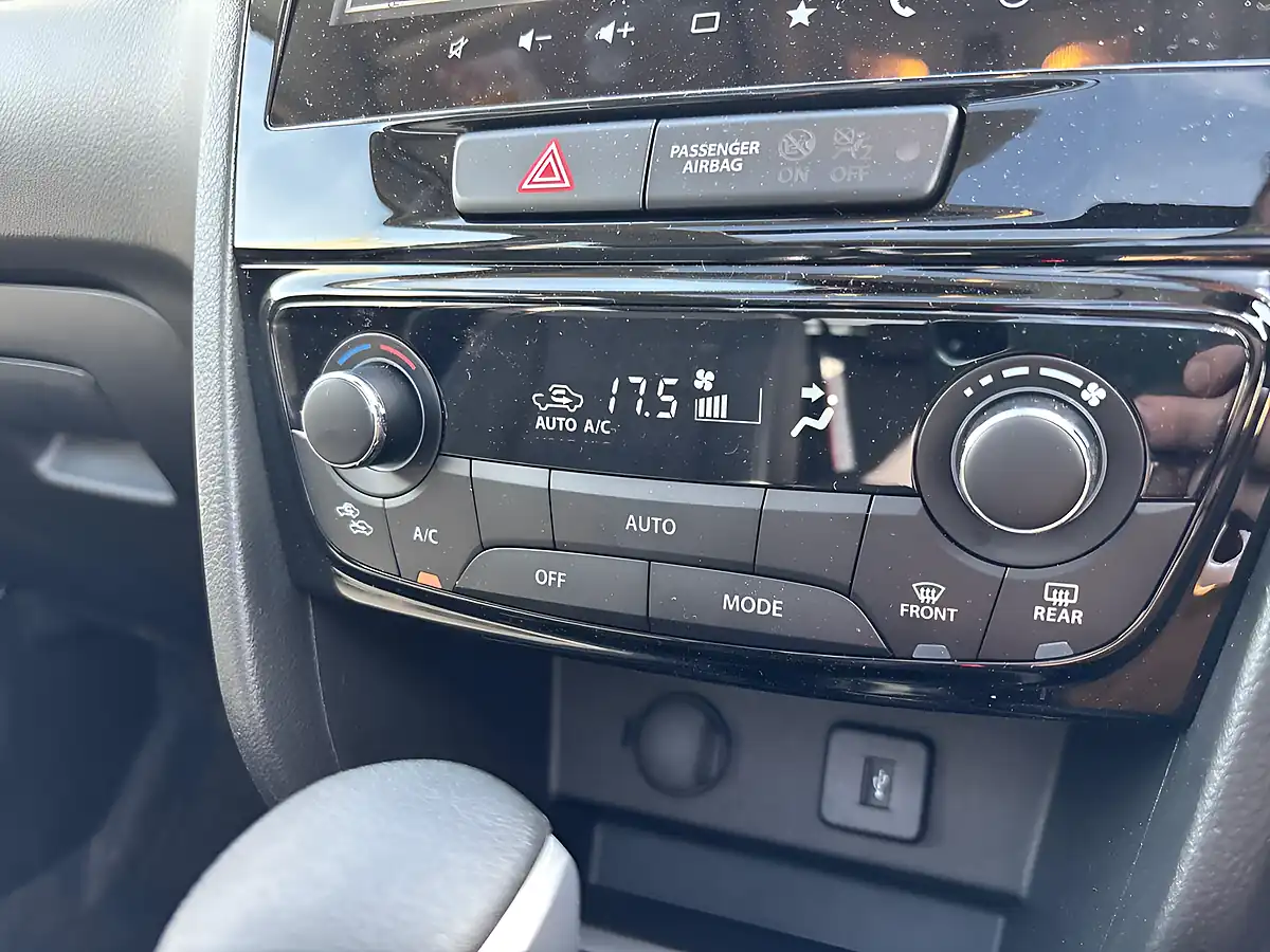 Used 2026 Suzuki Vitara Ultra Silver - Interior and Exterior details 14