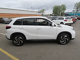 Used 2026 Suzuki Vitara Ultra White - Interior and Exterior details 6