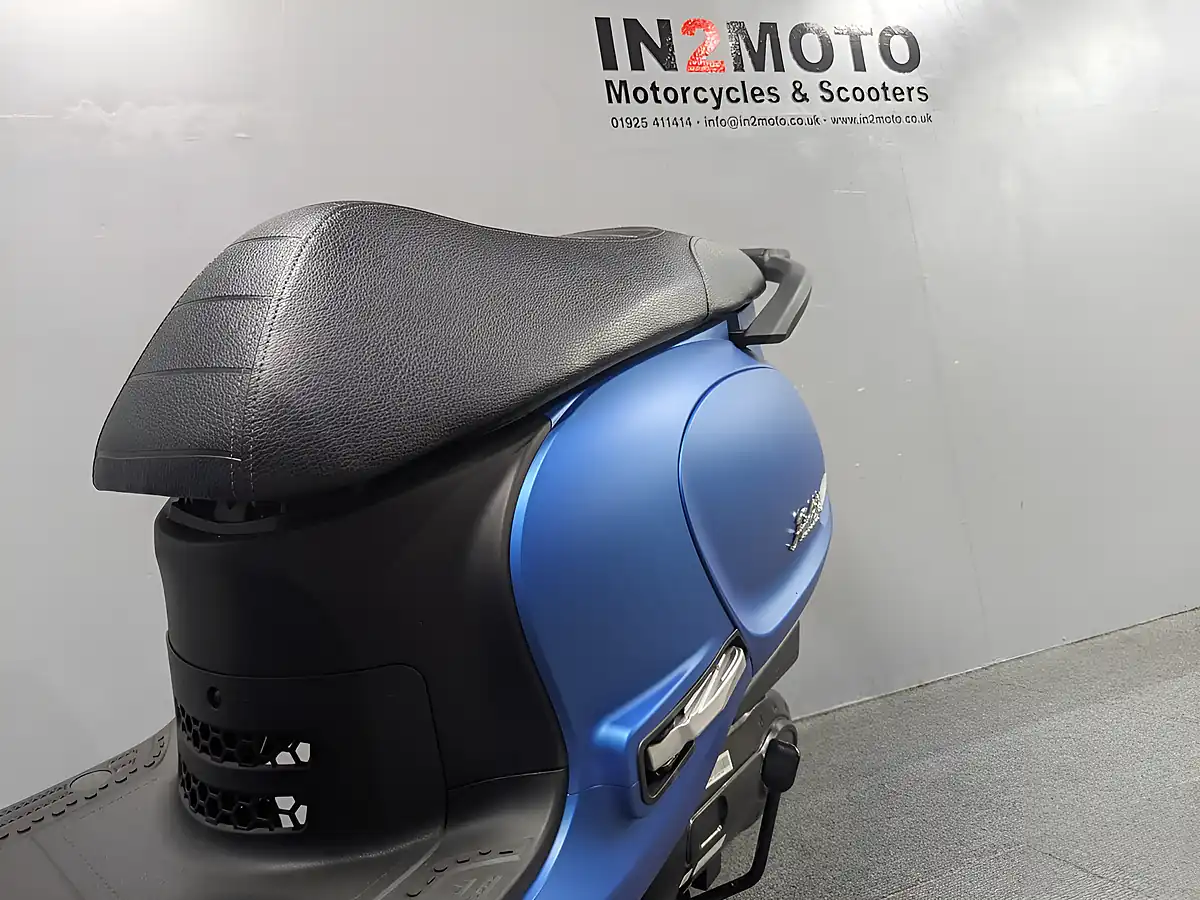 Used 2026 Sym Fiddle Ex Display Blue/Black - Interior and Exterior details 13
