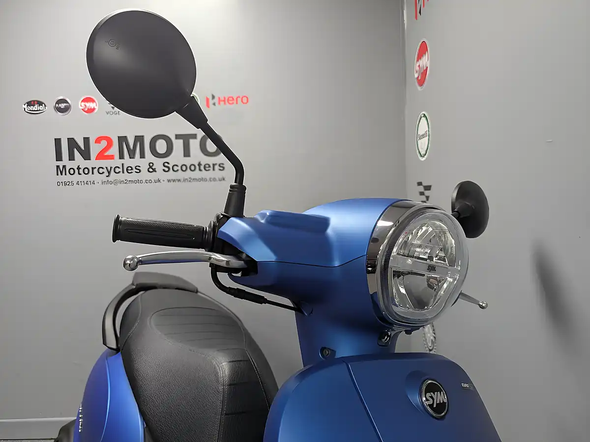 Used 2026 Sym Fiddle Ex Display Blue/Black - Interior and Exterior details 6