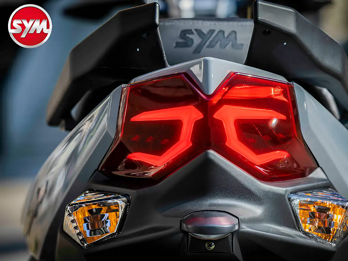 Used 2026 Sym Jet 4 Rx White - Interior and Exterior details 10
