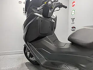 Used 2026 Sym Joymax Z+ Ex Display Black - Interior and Exterior details 17