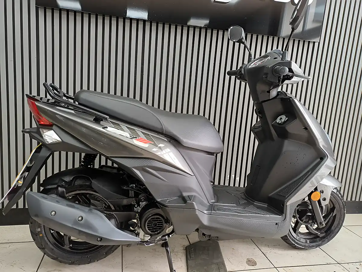 Used 2026 Sym Orbit Iii Grey - Interior and Exterior details 6