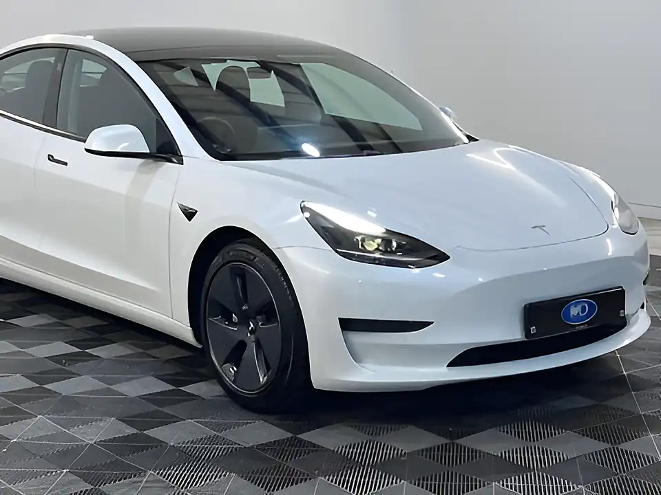 Used 2026 Tesla Model 3 Standard Range + White - Interior and Exterior details 17